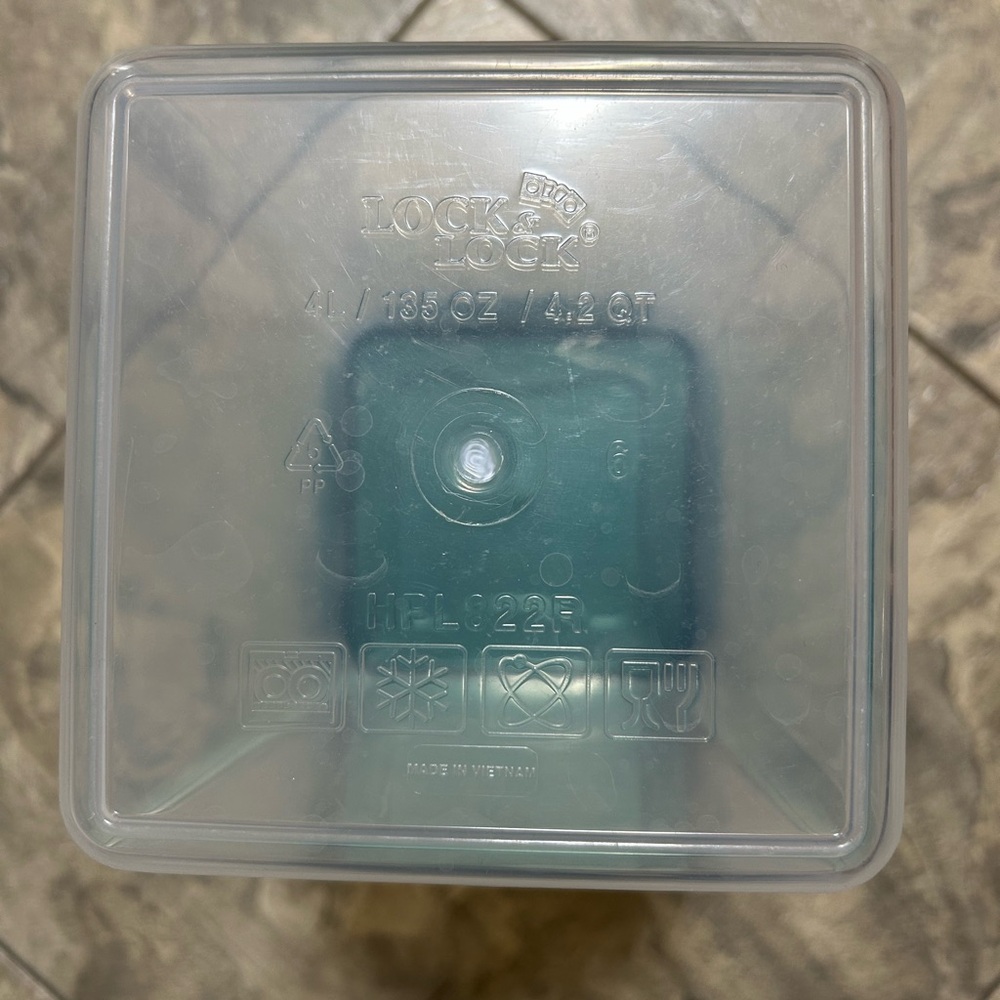 LocknLock Storage Container Set - Picture 3 of 5